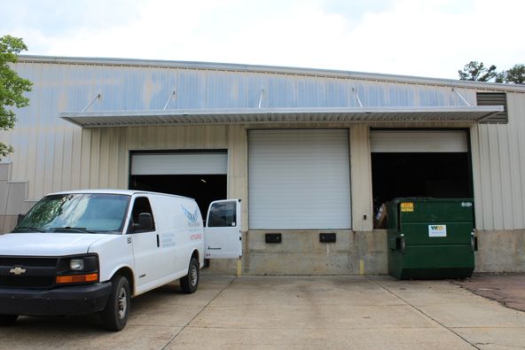 High Traffic Retail or Medical Space | Lakeland Drive: 4290 Lakeland Dr, Flowood, MS 39232